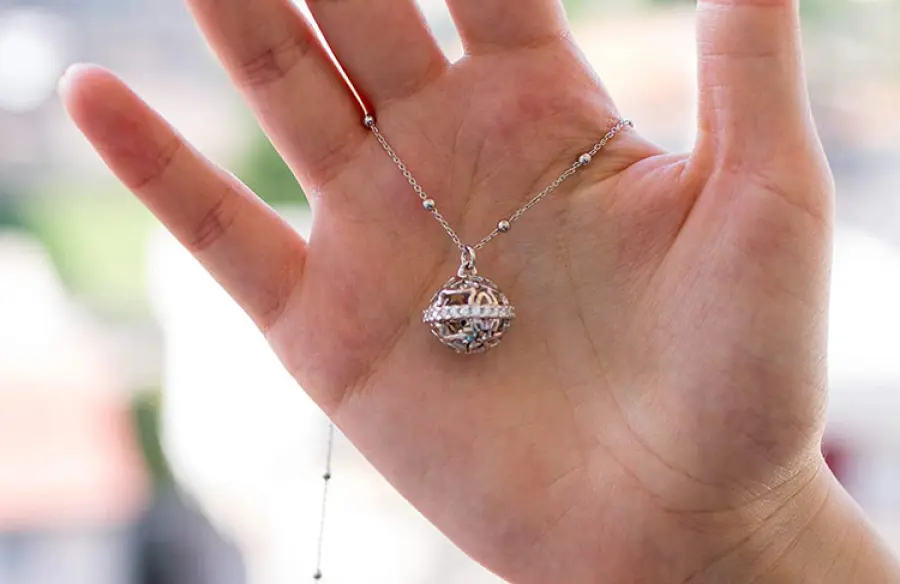 Chiama Angeli: il Ciondolo più regalato alle donne in dolce attesa